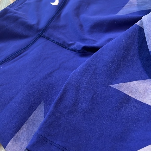 Nike Dri-Fit Cropped Purple Leggings with Star Design - Picture 8 of 8